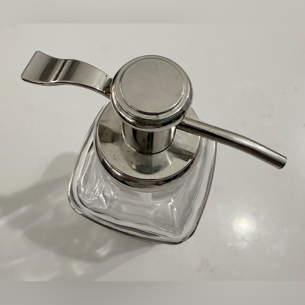 Dr. Gnadendorff Apothecary Clear Glass Soap Dispenser with Silver Pump - Picture 5 of 5